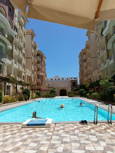 Florenza Khamsin / Arabia / bazény